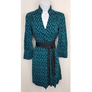 Diane Von Furstenberg Size 4 Tessa Wrap Dress